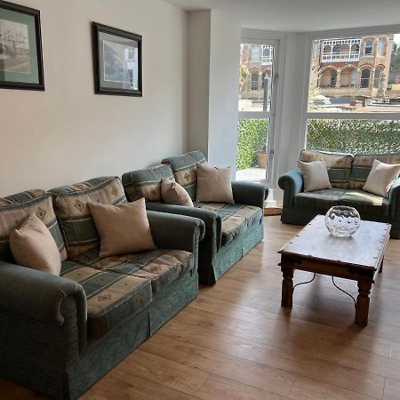 Beautiful Apartment,No 1, With Parking Ilfracombe Exterior foto