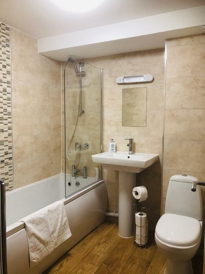 Beautiful Apartment,No 1, With Parking Ilfracombe Exterior foto